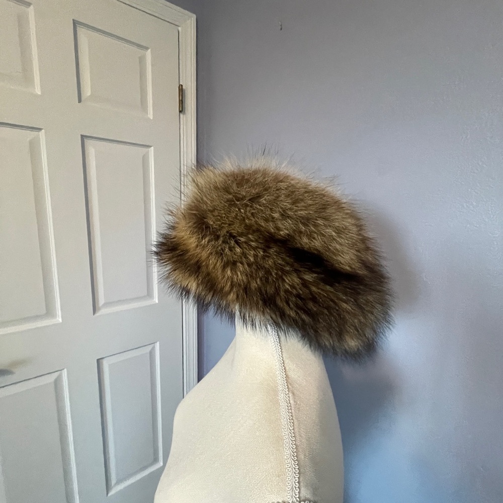 Vintage Russian-Style Fur Hat - Picture 9 of 9
